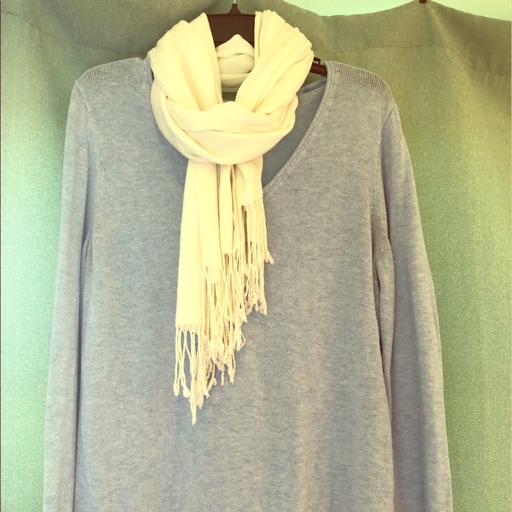 Old Navy sweater